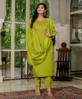 Perrot embroidered marina silk straight kurti pant dupatta set 2