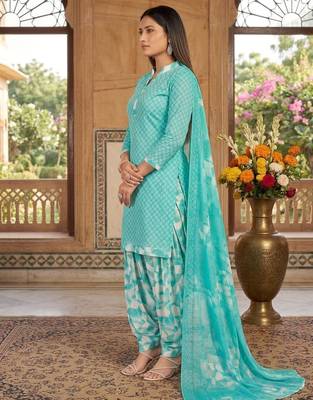 Teal printed cotton blend stitched geometric print salwar kurta dupatta for women 3