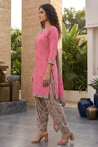 Peach printed cotton blend stitched geometric print salwar kurta dupatta for women