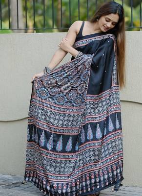 Black Color Mirror Work Satin Saree 2