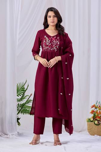 Maroon embroidered mul cotton kurta pant dupatta set | handwork & floral embroidery