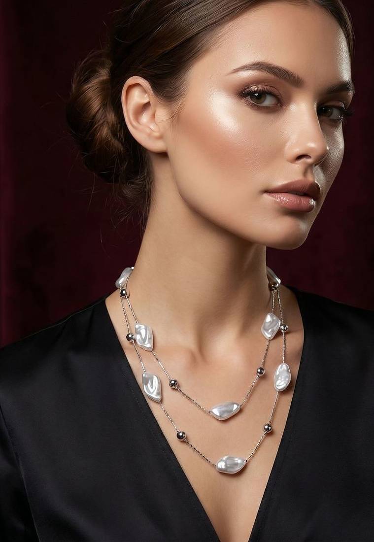 Multi layer/single layer chain pendant for wo  and girls