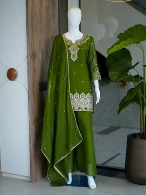Green silk embroidered kurta with palazzo and dupatta set 4