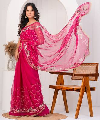 Magenta pink georgette saree with aari work 3