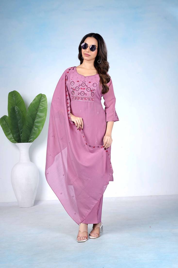 Pink embroidered mulmul kurta pant set with dupatta