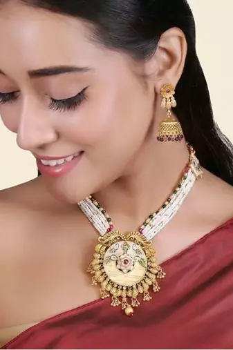   Temple jewellery matte finish necklace sets for wo 