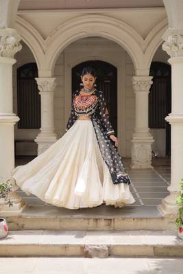 Bandhani Print Faux Georgette Kurti with Kora Cotton Frill Lehenga Set 2