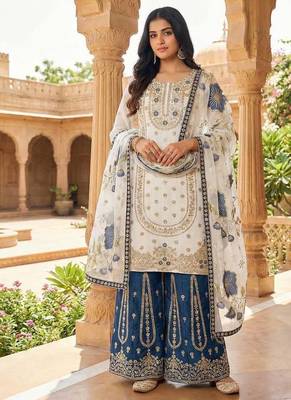 Blue pure gmy silk embroidered palazzo suit set with organza dupatta 2