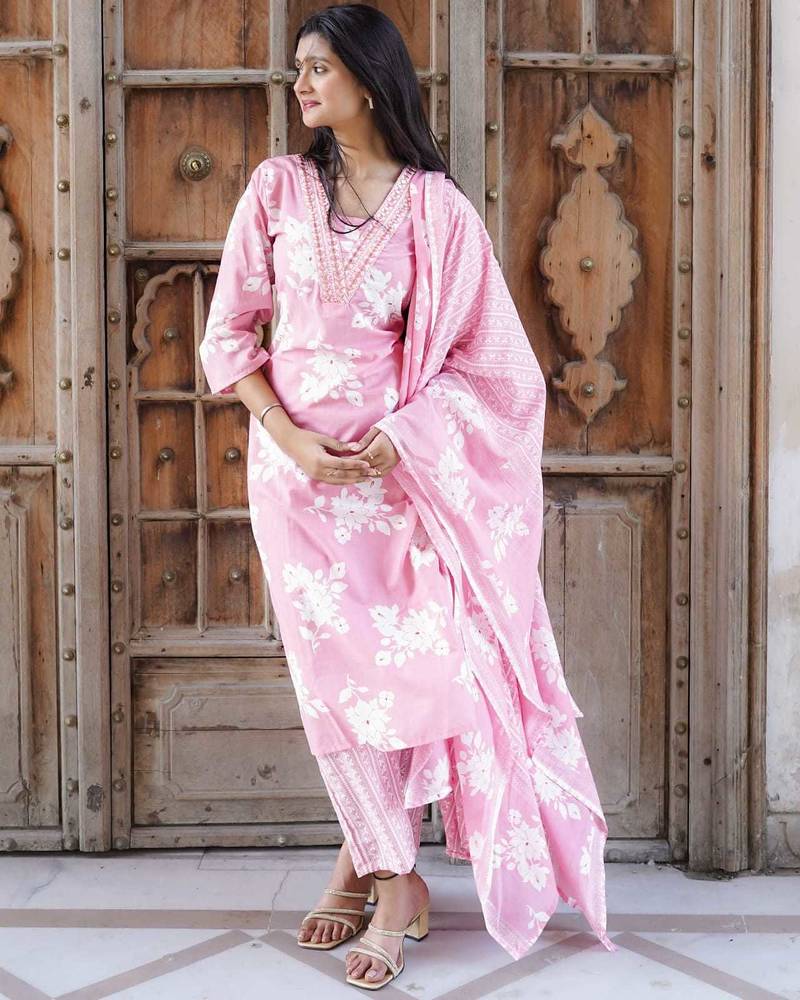 Pastel Pink Floral Printed Kurta Set with Mirror Work Neckline