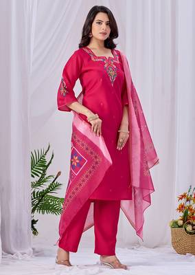 Rani pink embroidered roman fabric kurta pant dupatta set 3