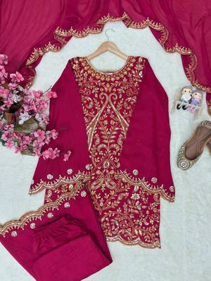 Rani pink vichitra silk embroidered kurti palazzo set with dupatta 3
