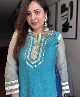 Blue embroidered chinon ethnic kurta pant set 3