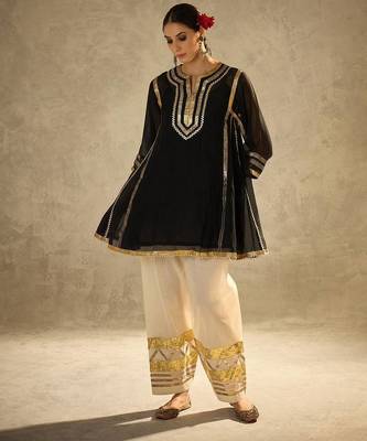 Black embroidered chinon ethnic kurta pant set 1