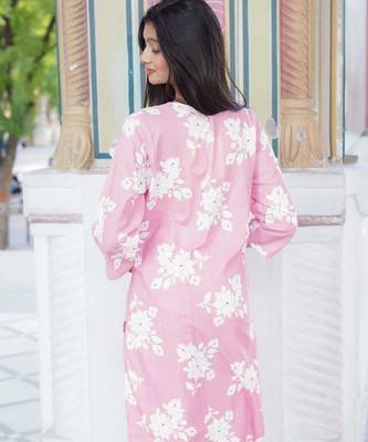 Pastel Pink Floral Printed Kurta Set with Mirror Work Neckline 3