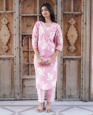 Pastel Pink Floral Printed Kurta Set with Mirror Work Neckline 4
