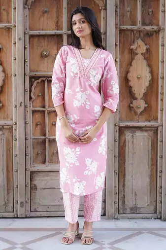 Pastel Pink Floral Printed Kurta Set with Mirror Work Neckline