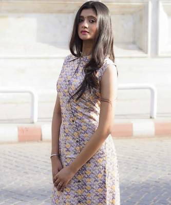 The Modern Classic Summer Bloom Belted Midi 3