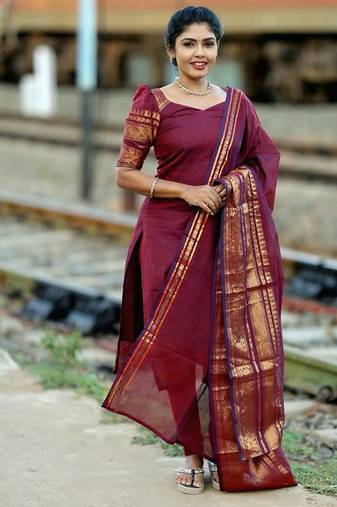 Maroon jacquard weaving kanchi cotton straight kurta dupatta set