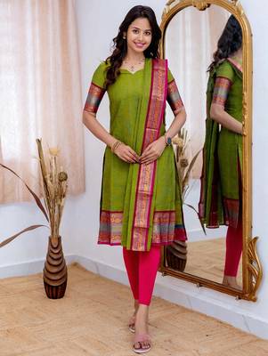 Green jacquard weaving kanchi cotton straight kurta dupatta set 1