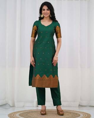 Green jacquard weaving kanchi cotton straight kurta dupatta set 1