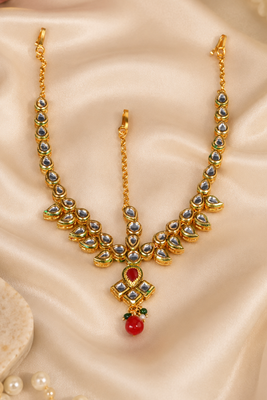 Royal Ruby Kundan Passa Matha Patti 1