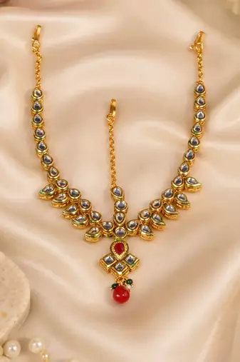 Royal Ruby Kundan Passa Matha Patti