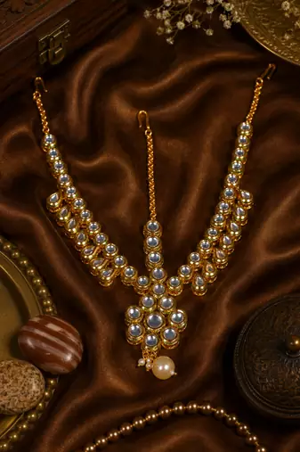 Cluster kundan pearl passa matha patti