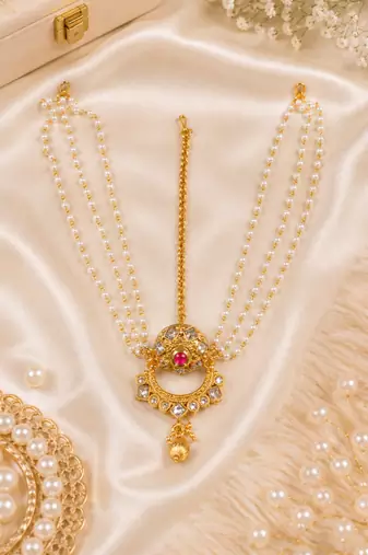 Temple pearl triple strand matha patti
