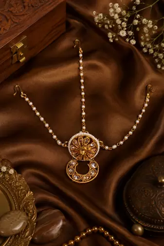 Chandrika floral kundan pearl matha patti