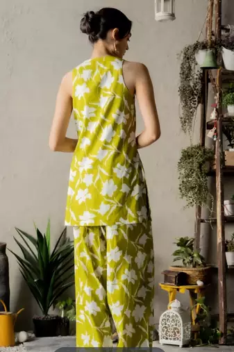 WOMEN FLORAL PRINT STARIGHT co ord set 
