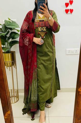 Floral embroidered pure cotton v neck kurta trouser & dupatta set