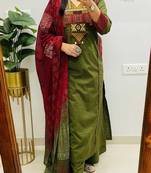 Floral embroidered pure cotton v neck kurta trouser & dupatta set