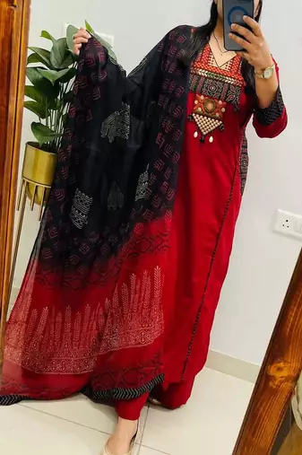 Floral embroidered pure cotton v neck kurta trouser & dupatta set
