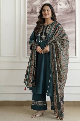 Floral embroidered pure cotton round neck kurta trouser & dupatta set