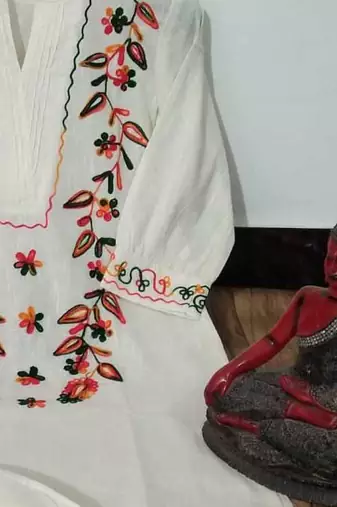 WOMEN COTTON HAND EMBRODERY STRAIGHT KURTA WITH PANT 