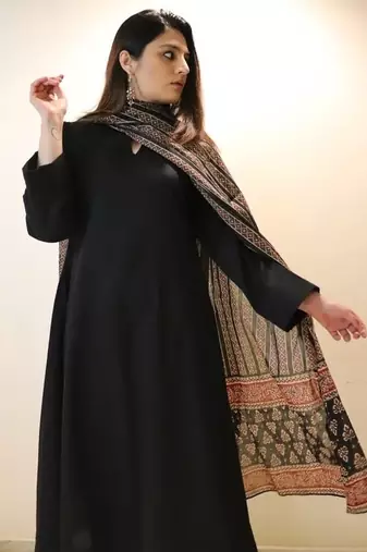 Women's Gorgeous Solid Viscose Chanderi Fabric Straight Kurta Pant and Dupatta Set