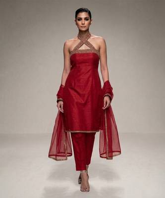 Red embroidered silk kurta set 1