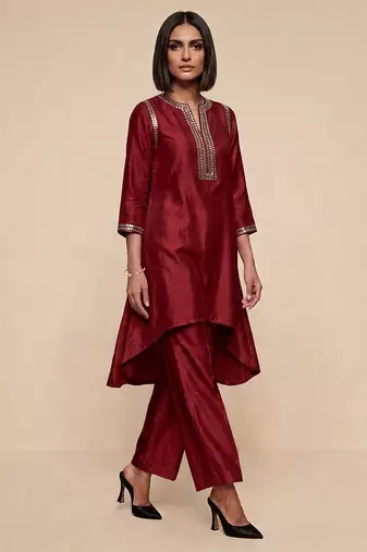 Burgundy embroidered raw silk kurta set