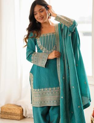 Turquoise vichitra silk kurta set with sequins jari embroidery dupatta 4