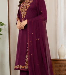 Cotton cambric straight kurti-pant-dupatta set