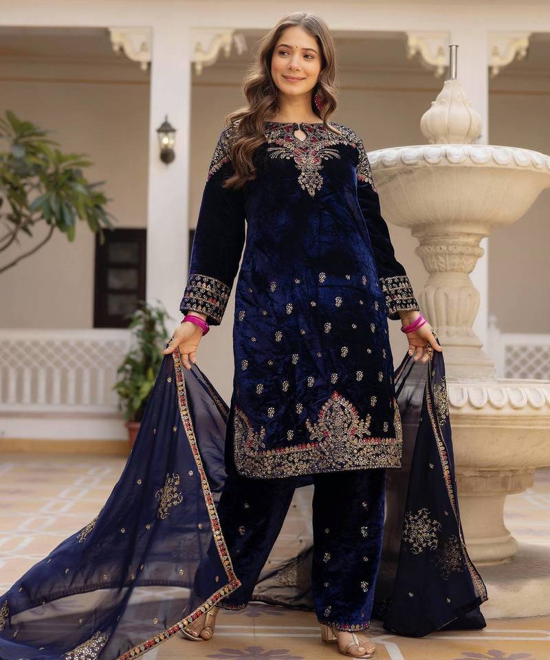 Blue embroidered faux georgette women's kurta set