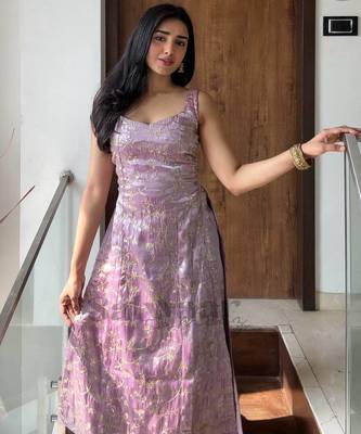 Purple embroidered silk kurta set for women 1