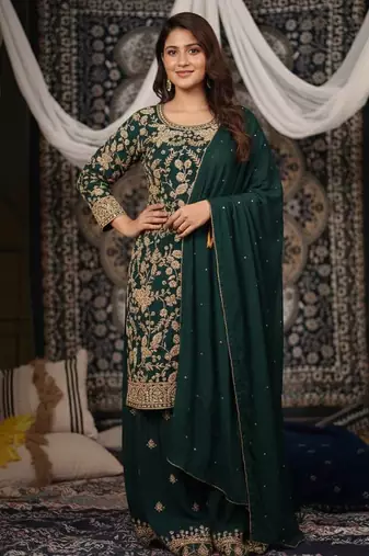 Green embroidered chiffon kurta set for women