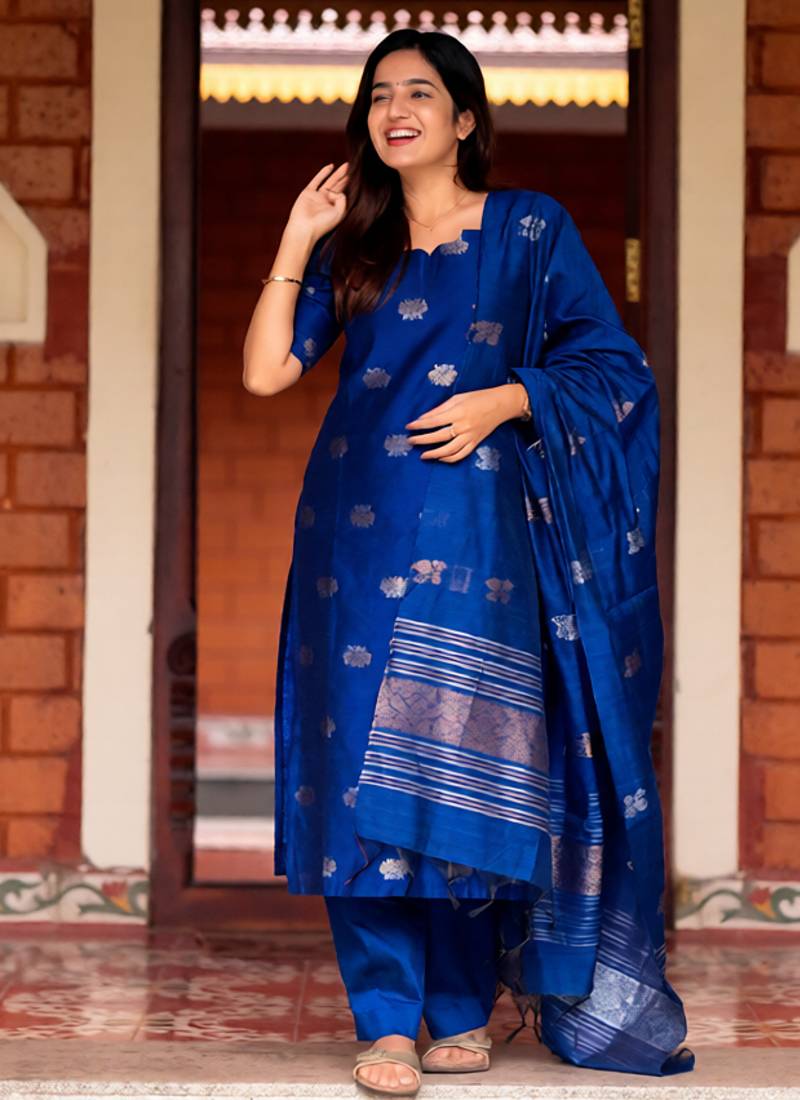 Blue zari work kanchi cotton kurta set for women