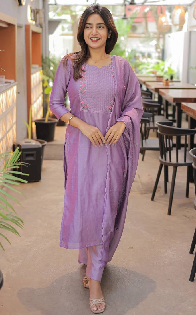 Lavender embroidered work kanchi cotton kurta set for women