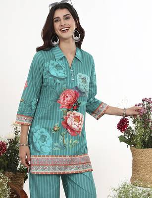 Turquoise floral printed cotton stitched co-ord set with pants for women 5