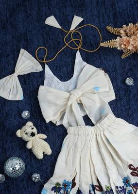 Khadi cotton embroidered girls skirt  set with bow gift 3