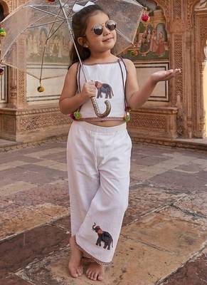 Little gaj cambric cotton girls co-ord set with elephant patch & bow gift 5