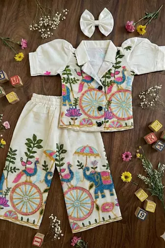 Khadi cotton embroidered girls co-ord set with bow gift