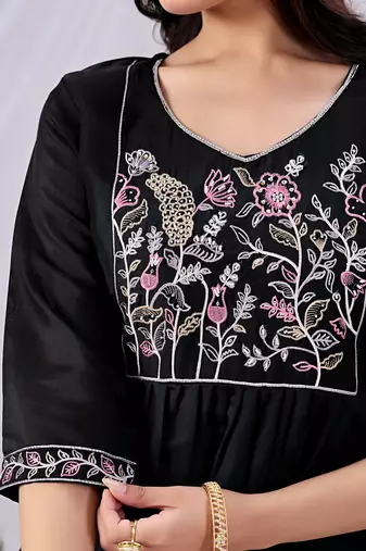 Women's black embroidered mul kurta pant dupatta set with pocket | handwork ethnic wear for women